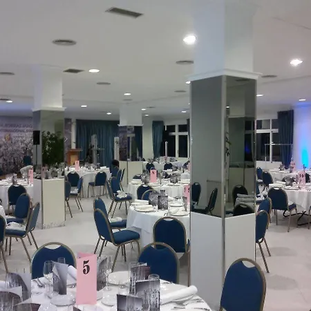 洛卡酒店 2* Vinarós