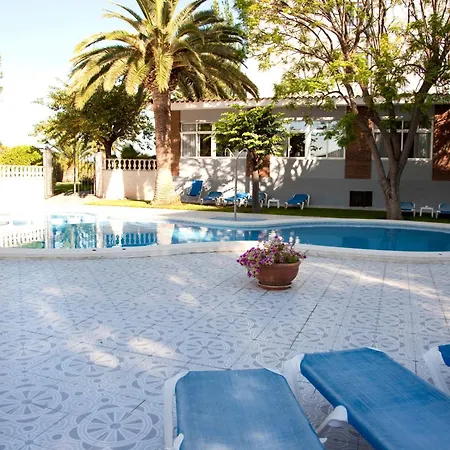 Hotel Roca 2*